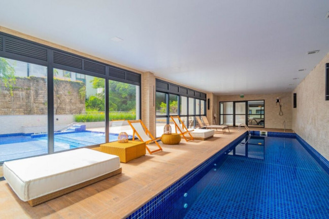 Imagem Imóvel com 3 Quartos à Venda, 103 m² em Menino Deus - Porto Alegre Imagem Imóvel com 3 Quartos à Venda, 103 m² em Menino Deus - Porto Alegre