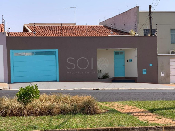 Casa com 3 Quartos à Venda, 360 m² em Vila Harmonia - Araraquara