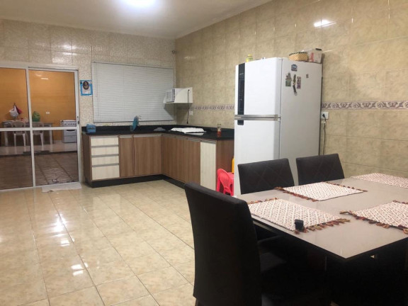 Casa com 3 Quartos à Venda, 132 m² em Parque Senhor Do Bonfim - Taubaté