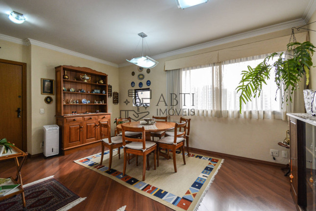Imagem Apartamento com 2 Quartos à Venda, 62 m² em Moema - São Paulo