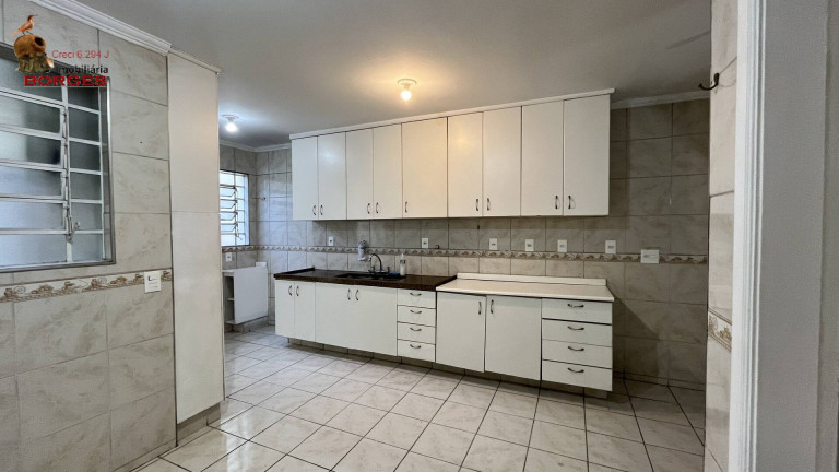 Imagem Casa com 3 Quartos para Alugar, 200 m² em Moema - São Paulo Imagem Casa com 3 Quartos para Alugar, 200 m² em Moema - São Paulo