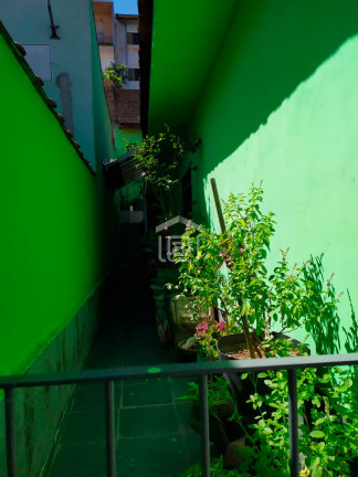 Imagem Casa com 3 Quartos à Venda, 200 m² em Jardim Ype - Poços De Caldas