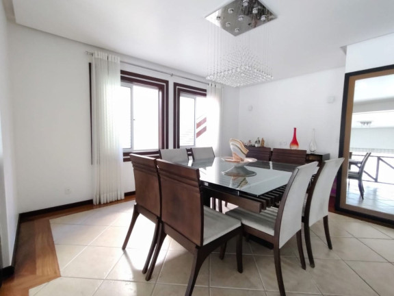 Imagem Casa com 4 Quartos à Venda, 285 m² em Várzea - Teresópolis