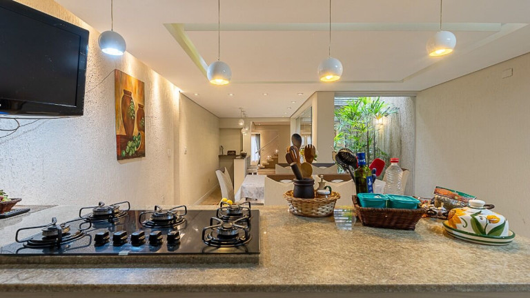 Casa com 4 Quartos à Venda, 300 m² em Cambuci - São Paulo
