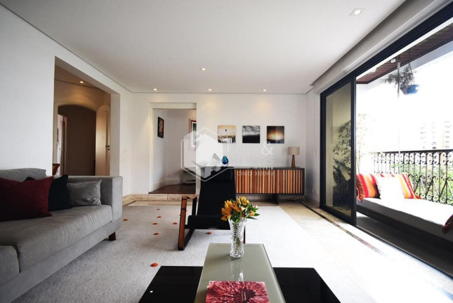 Imagem Apartamento com 3 Quartos à Venda, 275 m² em Campo Belo - São Paulo
