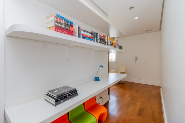 Imagem Apartamento com 3 Quartos à Venda, 184 m² em Real Parque - São Paulo