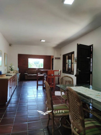 Imagem Casa com 6 Quartos à Venda,  em Itajuba - Barra Velha