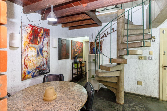 Casa com 3 Quartos à Venda, 135 m² em Moema - São Paulo