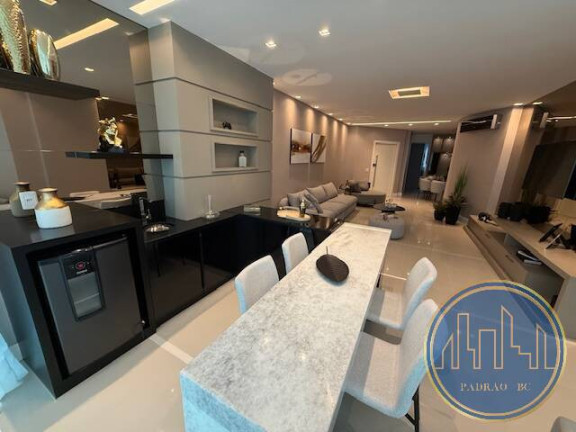 Imagem Apartamento com 3 Quartos à Venda, 134 m² em Centro - Balneário Camboriú Imagem Apartamento com 3 Quartos à Venda, 134 m² em Centro - Balneário Camboriú