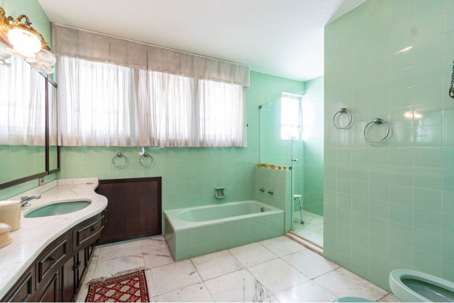 Imagem Imóvel com 4 Quartos à Venda, 277 m² em Auxiliadora - Porto Alegre Imagem Imóvel com 4 Quartos à Venda, 277 m² em Auxiliadora - Porto Alegre