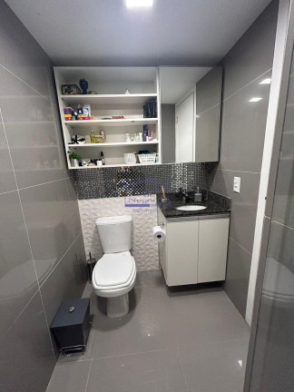 Imagem Imóvel com 2 Quartos à Venda, 49 m² em Vila Nova - Porto Alegre