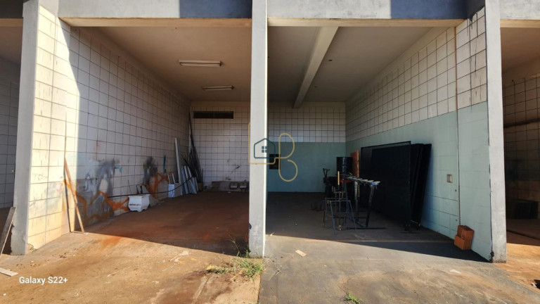 Imagem Galpão à Venda, 2.700 m² em Jardim Tarobá - Cambé