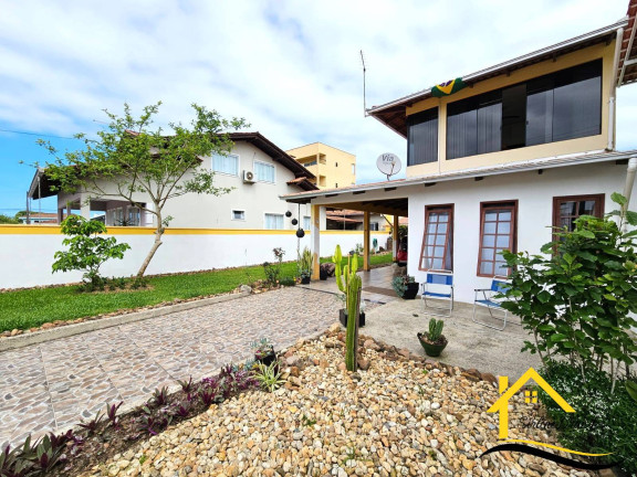 Imagem Casa com 3 Quartos à Venda, 360 m² em Salinas - Balneário Barra Do Sul Imagem Casa com 3 Quartos à Venda, 360 m² em Salinas - Balneário Barra Do Sul