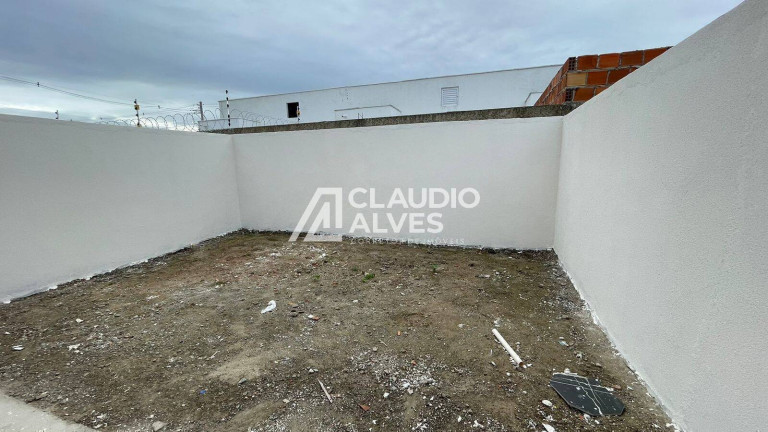 Imagem Casa com 4 Quartos à Venda, 160 m² em Campo Limpo - Feira De Santana