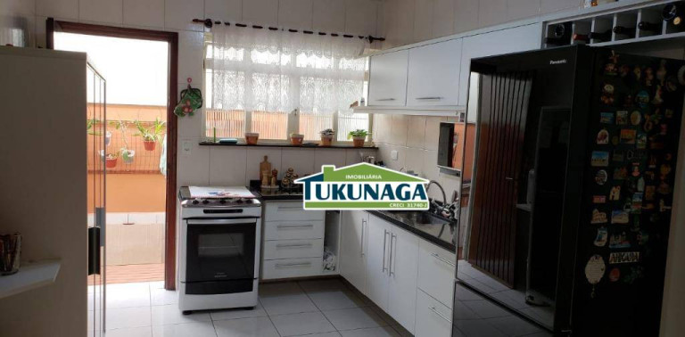 Imagem Casa com 3 Quartos à Venda, 200 m² em Jardim Zaira - Guarulhos