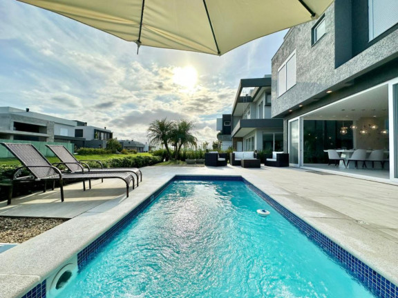Imagem Casa com 4 Quartos à Venda, em -- - Capao Da Canoa Imagem Casa com 4 Quartos à Venda, em -- - Capao Da Canoa
