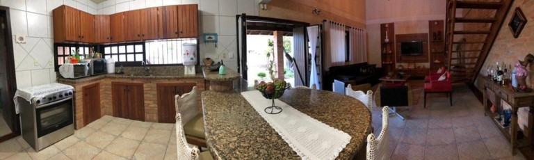 Imagem Imóvel com 4 Quartos à Venda, 223 m² em Centro - Garopaba Imagem Imóvel com 4 Quartos à Venda, 223 m² em Centro - Garopaba