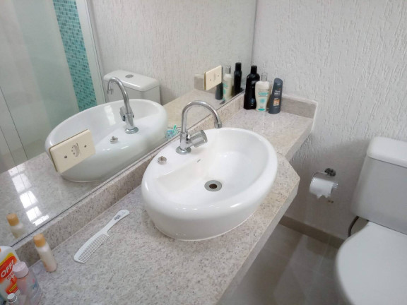 Imagem Apartamento com 2 Quartos à Venda, 70 m² em Enseada - Guarujá
