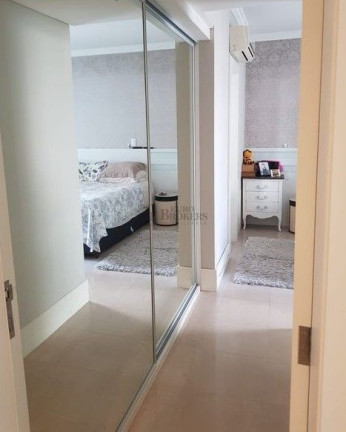 Imagem Apartamento com 3 Quartos à Venda, 140 m² em Centro - Balneário Camboriú Imagem Apartamento com 3 Quartos à Venda, 140 m² em Centro - Balneário Camboriú
