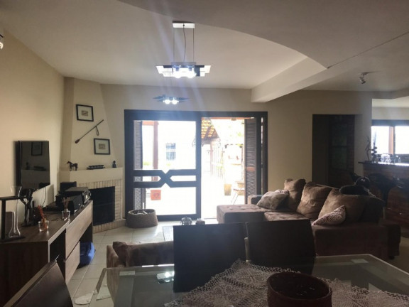 Imagem Casa com 3 Quartos à Venda, 200 m² em Alto Petrópolis - Porto Alegre Imagem Casa com 3 Quartos à Venda, 200 m² em Alto Petrópolis - Porto Alegre