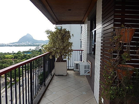 Imagem Cobertura com 2 Quartos à Venda,  em Humaitá - Rio De Janeiro