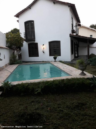 Imagem Casa com 2 Quartos à Venda, 360 m² em Jacarepagua - Rio De Janeiro