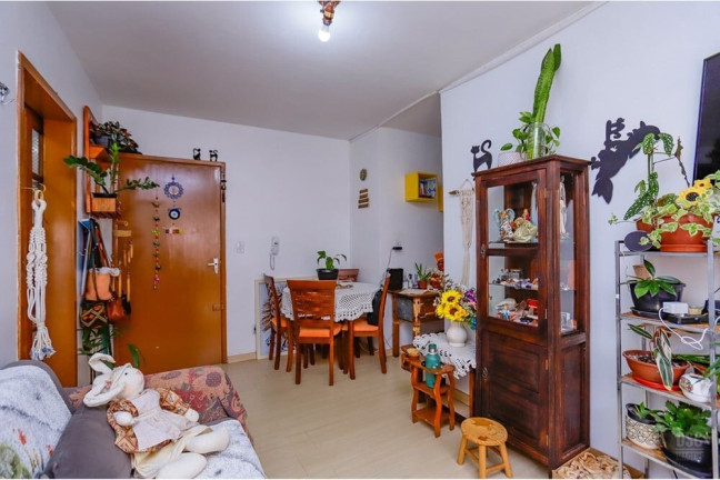 Imagem Imóvel com 2 Quartos à Venda, 50 m² em Vila Nova - Porto Alegre Imagem Imóvel com 2 Quartos à Venda, 50 m² em Vila Nova - Porto Alegre