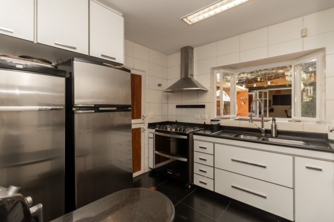 Imagem Sobrado com 4 Quartos à Venda, 308 m² em Alto De Pinheiros - São Paulo