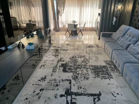 Imagem Apartamento com 3 Quartos à Venda, 179 m² em Centro - Balneário Camboriú Imagem Apartamento com 3 Quartos à Venda, 179 m² em Centro - Balneário Camboriú