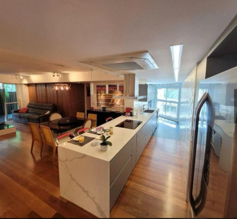 Imagem Imóvel com 2 Quartos à Venda, 151 m² em Leblon - Rio De Janeiro Imagem Imóvel com 2 Quartos à Venda, 151 m² em Leblon - Rio De Janeiro