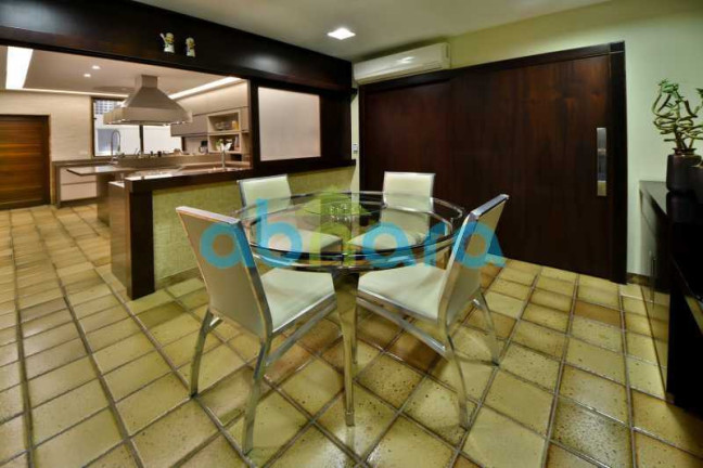 Foto do imóvel Apartamento com 4 Quartos à Venda, 600 m² em Copacabana - Rio De Janeiro