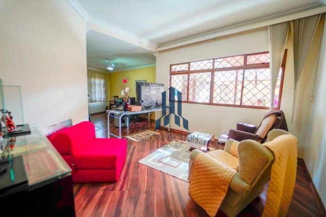 Imagem Sobrado com 5 Quartos à Venda, 267 m² em Seminário - Curitiba