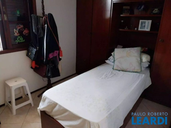 Imagem Casa com 3 Quartos à Venda, 189 m² em Jardim Do Estádio - Santo André Imagem Casa com 3 Quartos à Venda, 189 m² em Jardim Do Estádio - Santo André