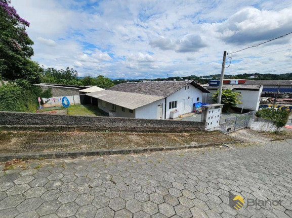 Imagem Casa com 5 Quartos à Venda, 517 m² em Itoupava Central - Blumenau Imagem Casa com 5 Quartos à Venda, 517 m² em Itoupava Central - Blumenau