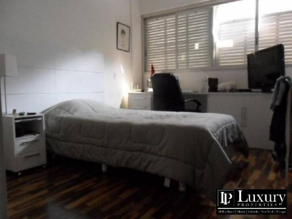 Imagem Casa com 3 Quartos à Venda, 500 m² em Alto De Pinheiros - São Paulo Imagem Casa com 3 Quartos à Venda, 500 m² em Alto De Pinheiros - São Paulo