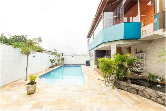 Casa com 3 Quartos à Venda, 419 m² em Vila Paranaguá - São Paulo