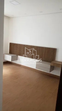 Imagem Imóvel com 3 Quartos à Venda, 239 m² em Campo Novo - Bragança Paulista Imagem Imóvel com 3 Quartos à Venda, 239 m² em Campo Novo - Bragança Paulista