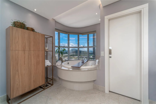 Imagem Apartamento com 4 Quartos à Venda, 233 m² em Centro - Balneário Camboriú