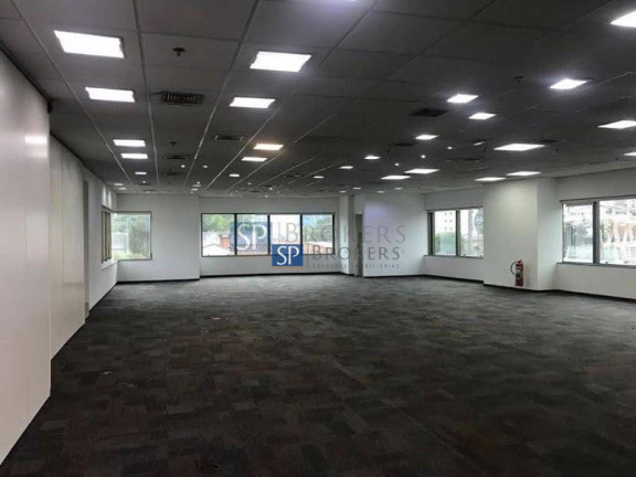 Sala Comercial para Alugar, 242 m² em Itaim Bibi - São Paulo