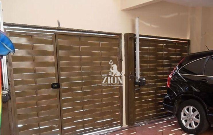 Imagem Sobrado com 3 Quartos à Venda, 210 m² em Vila Santa Terezinha - São Paulo