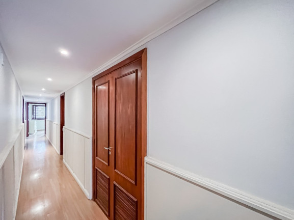 Imagem Apartamento com 3 Quartos à Venda, 182 m² em Moinhos De Vento - Porto Alegre