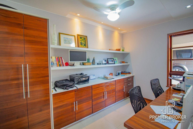 Imagem Casa com 5 Quartos à Venda, 430 m² em Golfe - Teresópolis