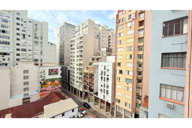 Imagem Apartamento com 1 Quarto à Venda, 43 m² em Centro Histórico - Porto Alegre Imagem Apartamento com 1 Quarto à Venda, 43 m² em Centro Histórico - Porto Alegre