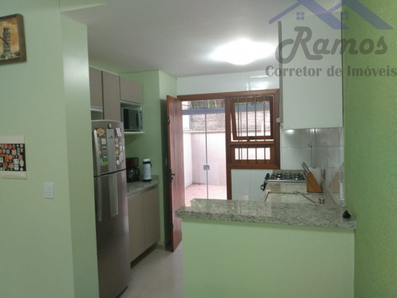 Imagem Imóvel com 3 Quartos à Venda, 136 m² em Guarujá - Porto Alegre