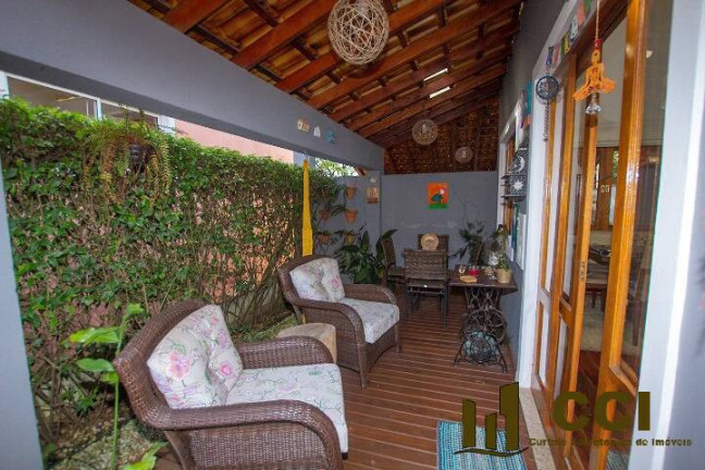 Imagem Casa com 3 Quartos à Venda, 239 m² em Chácara Santa Lúcia - Carapicuíba