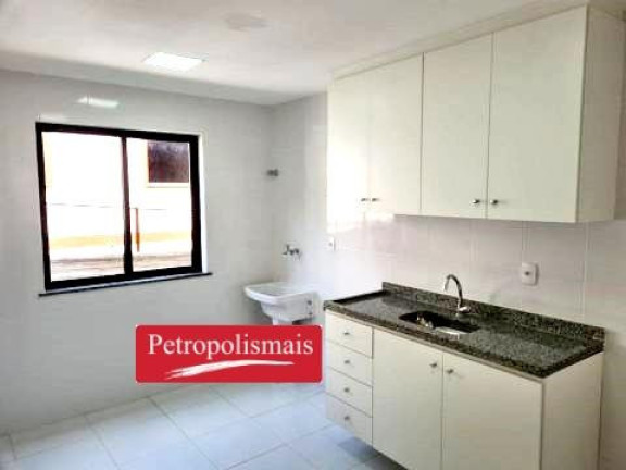 Imagem Apartamento com 2 Quartos à Venda,  em São Sebastião - Petrópolis