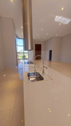 Imagem Casa com 4 Quartos à Venda, 372 m² em Jardim Itália - Cuiabá