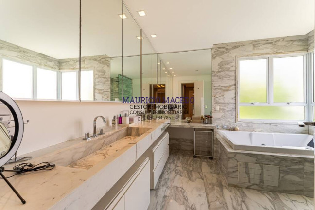 Imagem Casa com 4 Quartos à Venda, 840 m² em Alphaville Residencial Um - Barueri Imagem Casa com 4 Quartos à Venda, 840 m² em Alphaville Residencial Um - Barueri