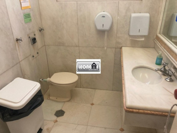 Imagem Sobrado com 12 Quartos à Venda, 500 m² em Tijuca - Rio De Janeiro