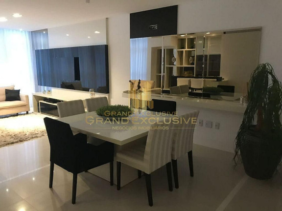 Imagem Apartamento com 3 Quartos à Venda, 132 m² em Centro - Balneário Camboriú Imagem Apartamento com 3 Quartos à Venda, 132 m² em Centro - Balneário Camboriú